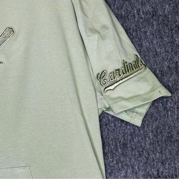 St Louis Cardinal Pro Standard Neutral Hoodie Short Sleeve T-Shirt‎ Men's Medium - Picture 4 of 11